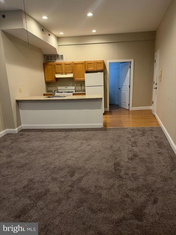 property at 609 Summit Ave