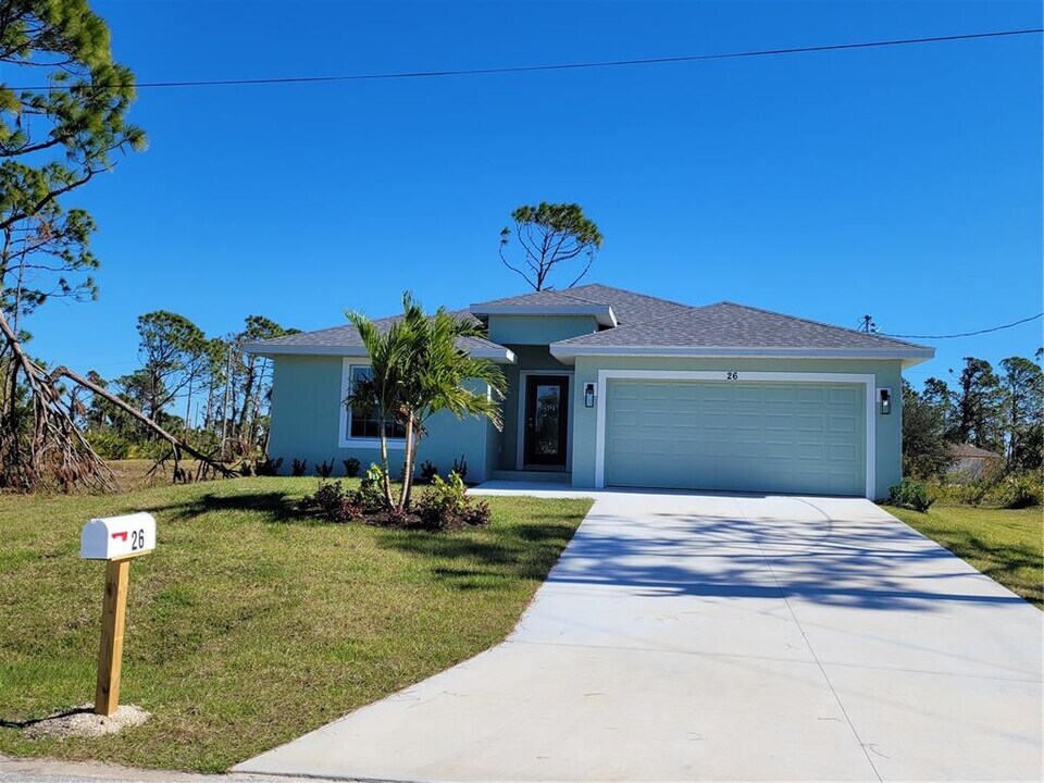 26 Mate Cir in Placida, FL - Building Photo