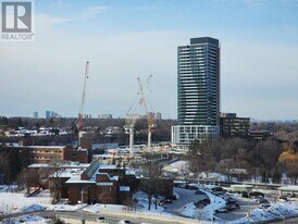 29 Green Trail Court in Toronto, ON - Building Photo