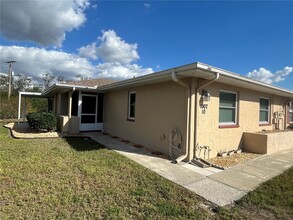 1907 Canterbury Ln in Sun City Center, FL - Building Photo - Building Photo