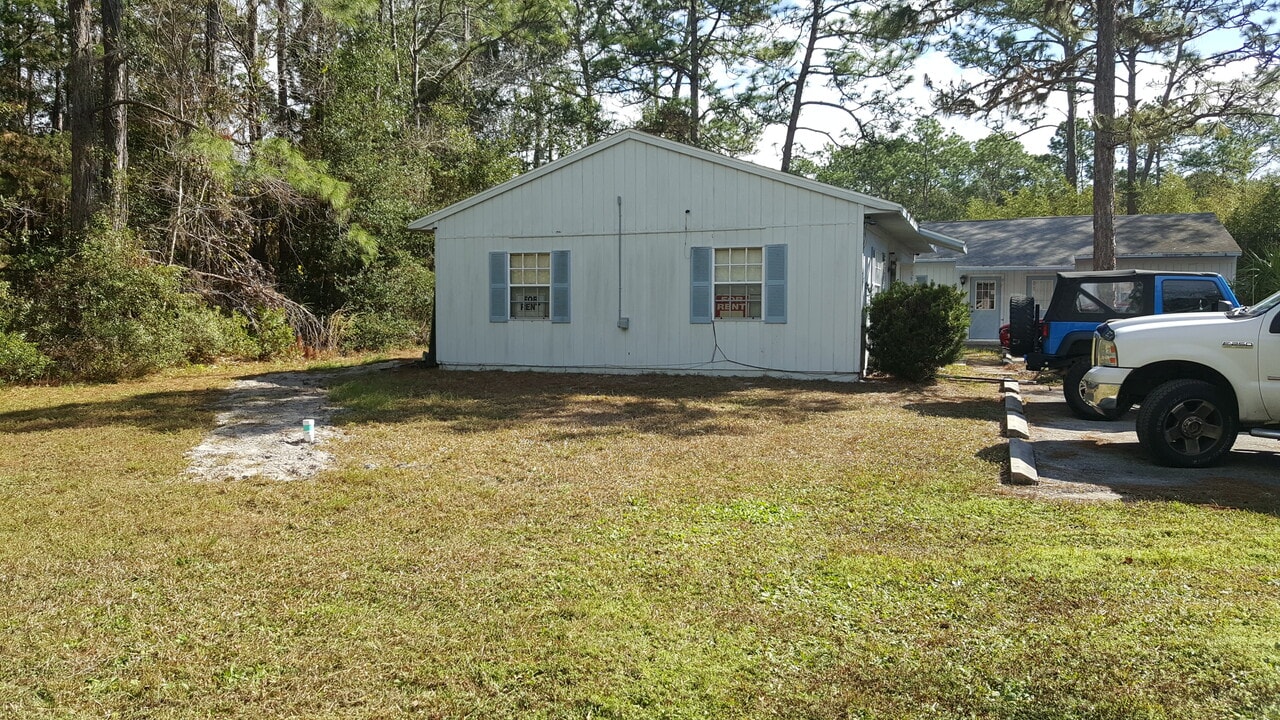 7990 w homosassa tr, Unit #2 in Homosassa, FL - Building Photo