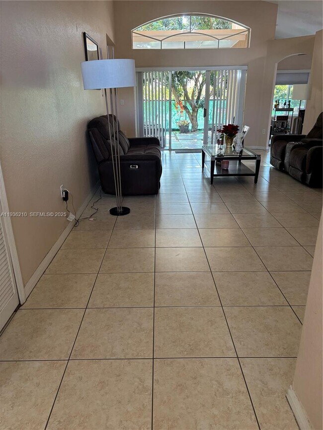 16274 SW 71st Terrace in Miami, FL - Building Photo - Building Photo