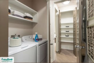 825 Usener St in Houston, TX - Building Photo - Building Photo
