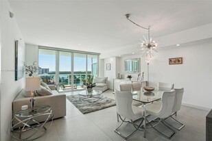 400 Sunny Isles Blvd