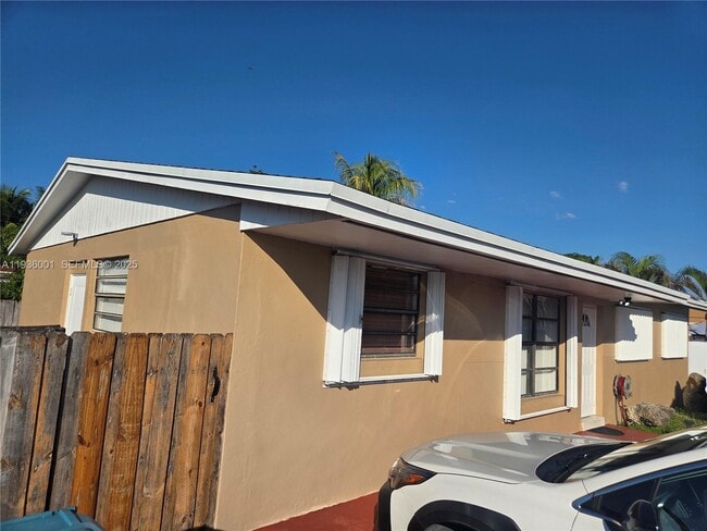 5031 NW 173rd St in Miami Gardens, FL - Building Photo - Building Photo