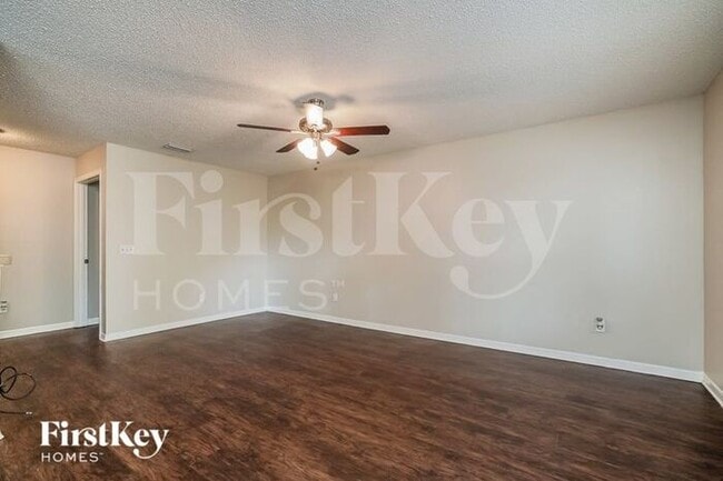 435 Calhoun St in La Belle, FL - Building Photo - Building Photo