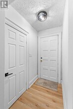 6367 High St in Niagara Falls, ON - Foto de edificio - Building Photo