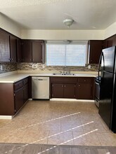 816 Capehart Ct in Ridgecrest, CA - Building Photo - Building Photo