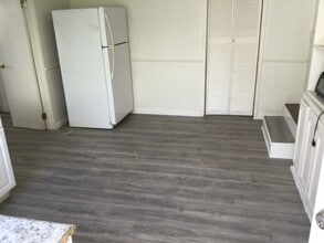 20957 Community St in Canoga Park, CA - Building Photo - Building Photo