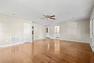 207 Tanglewood Dr in Warner Robins, GA - Building Photo - Building Photo