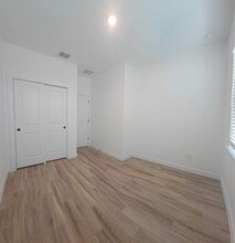 8414 Bay Oaks Dr in Baytown, TX - Building Photo - Building Photo