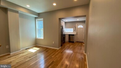 2321 E Cabot St in Philadelphia, PA - Building Photo - Building Photo