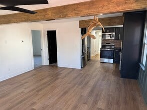 3746 N Garfield Ave in Kansas City, MO - Building Photo - Building Photo