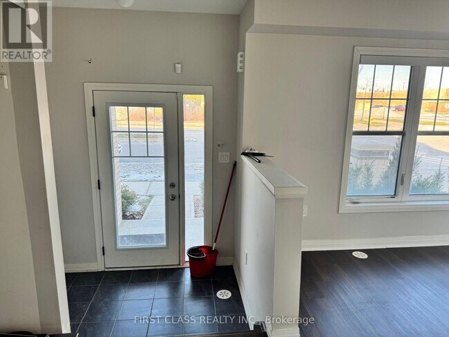 25 Prince William Blvd in Bowmanville, ON - Building Photo - Building Photo