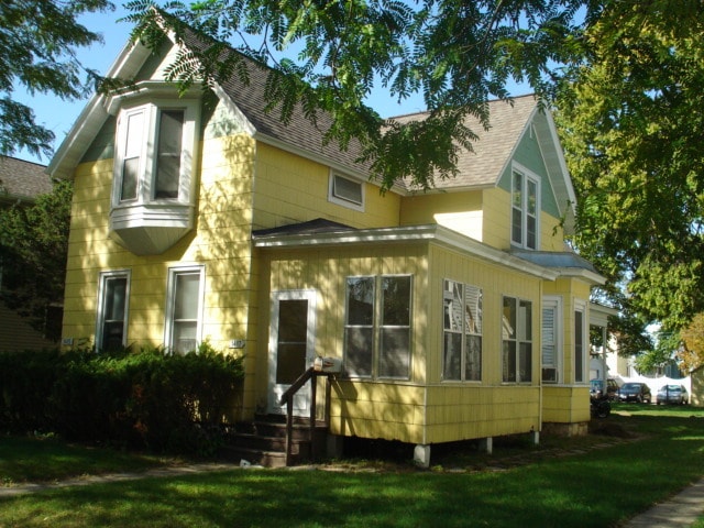 property at 1415 Ferry St