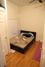 43 Bay State Rd in Boston, MA - Foto de edificio - Building Photo