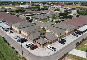 406 E 3rd St, Unit 40 in La Joya, TX - Building Photo