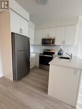 1100 Lackner Pl in Kitchener, ON - Building Photo - Building Photo