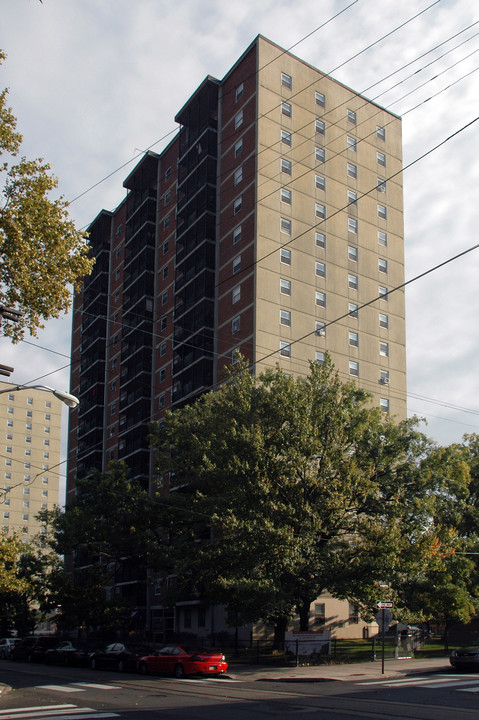 Fairhill Apartments in Philadelphia, PA - Building Photo