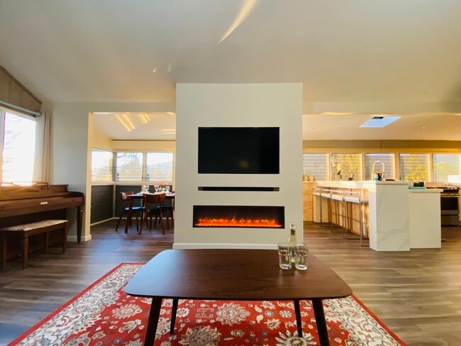 3321 Anoai Pl in Honolulu, HI - Building Photo - Building Photo