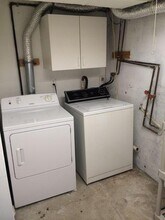 35 Higgins St, Unit 4 in Boston, MA - Building Photo - Building Photo