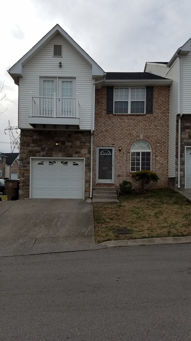 618 Spence Enclave Way in Nashville, TN - Foto de edificio - Building Photo