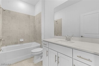 19484 Hinkley Dr in Estero, FL - Building Photo - Building Photo