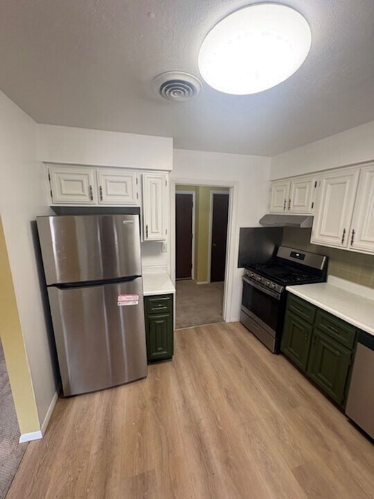 3406 N Missouri Ave in Peoria, IL - Building Photo