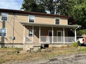 652 Baker St in Cumberland, MD - Building Photo