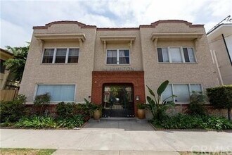 1616 E Ocean Blvd, Unit 14 in Long Beach, CA - Building Photo - Building Photo