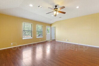 9179 Everton in San Antonio, TX - Building Photo - Building Photo