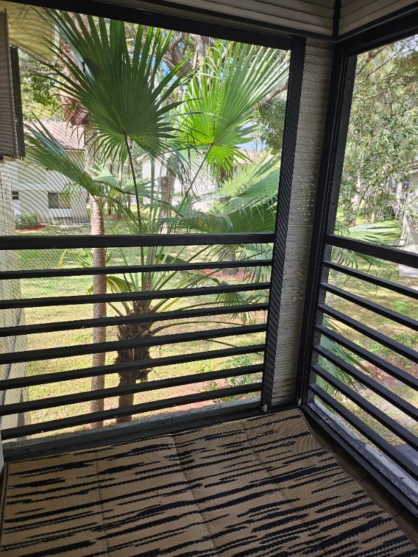 108 Gardens Dr, Unit 1 in Pompano Beach, FL - Foto de edificio - Building Photo