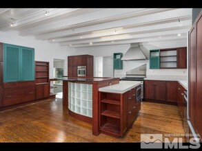 152 Greenridge Dr in Reno, NV - Foto de edificio - Building Photo