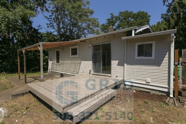 property at 5519 SE 61st Ave