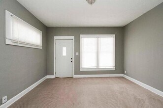 2917 E Michigan St in Indianapolis, IN - Building Photo - Building Photo