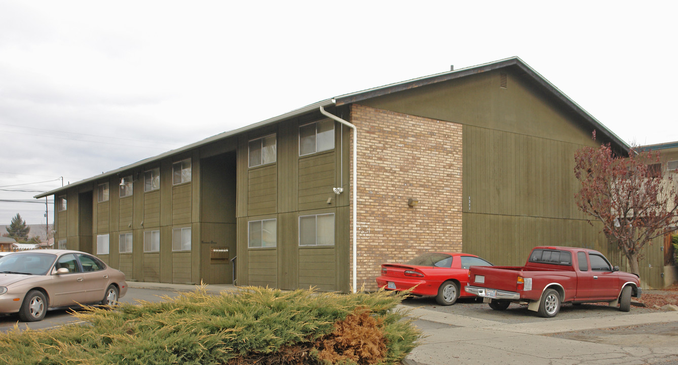 1311 Folsom Ave in Yakima, WA - Building Photo