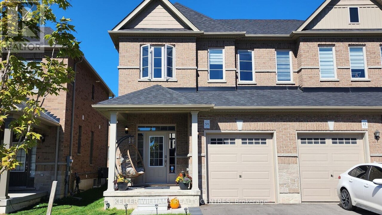 59 Copperhill Hts in Barrie, ON - Building Photo
