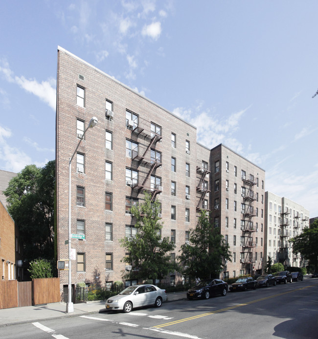 The Bainbridge in Bronx, NY - Building Photo - Building Photo