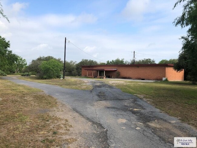 property at 501 N Arroyo Blvd