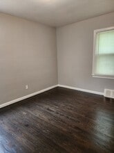 21312 Dexter Blvd in Warren, MI - Building Photo - Building Photo