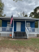 607 W Mann St in Glennville, GA - Building Photo