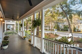 14 Hayek St in Beaufort, SC - Building Photo - Building Photo