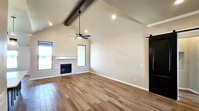 10401 SW 55th St in Mustang, OK - Building Photo - Building Photo