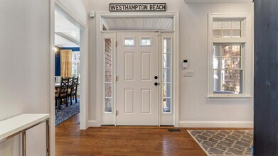 38 Bridle Path in Westhampton Beach, NY - Building Photo - Building Photo
