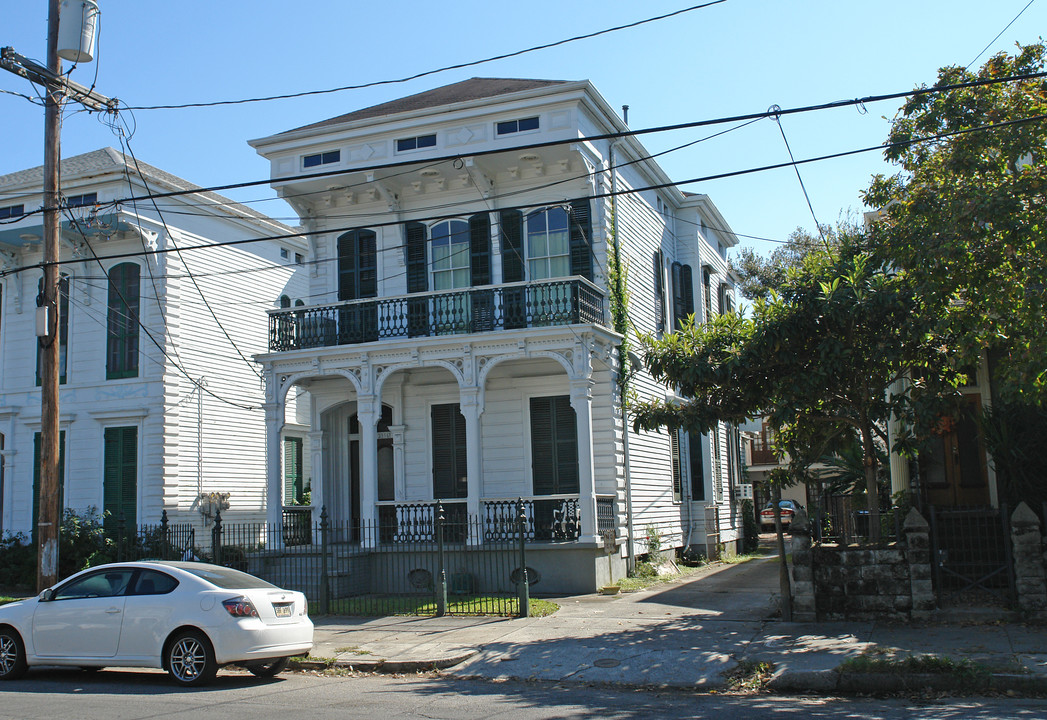 2356 Magazine St in New Orleans, LA - Foto de edificio