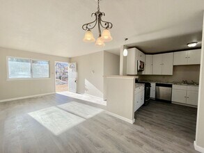 2137 Frontier Dr in Colorado Springs, CO - Building Photo - Building Photo