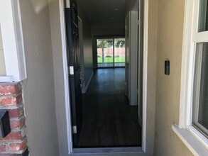 8950 Etiwanda Ave in Northridge, CA - Building Photo - Building Photo