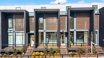 816 Berne St SE in Atlanta, GA - Building Photo