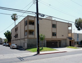 816 W. Washington in Santa Ana, CA - Building Photo - Building Photo