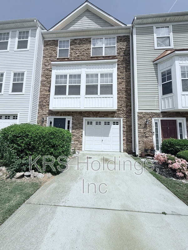 property at 11918 Field Towne Ln